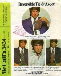 3434 MCCALLS 1972 MALE WIDE REVERSIBLE TIE,  ASCOT PATTERN ONE SIZE